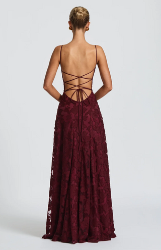 SOFIA | Elegante vestido maxi de encaje